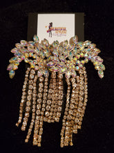 Load image into Gallery viewer, Shonni Earrings
