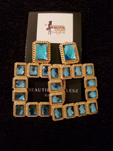 Load image into Gallery viewer, Tabby Earring
