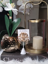 Load image into Gallery viewer, Draggon Earrings
