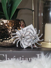 Load image into Gallery viewer, Spari Earrings
