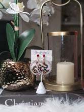 Load image into Gallery viewer, Snake in the grass
