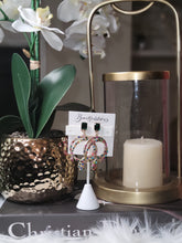 Load image into Gallery viewer, Snake in the grass
