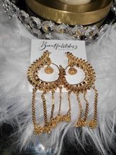 Load image into Gallery viewer, Serene Goddess Earrings
